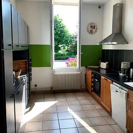La Maison Les Marronniers بيت للعطل مونتانيو