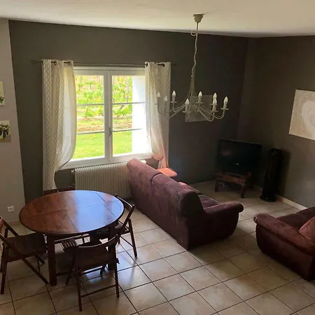 La Maison Les Marronniers بيت للعطل